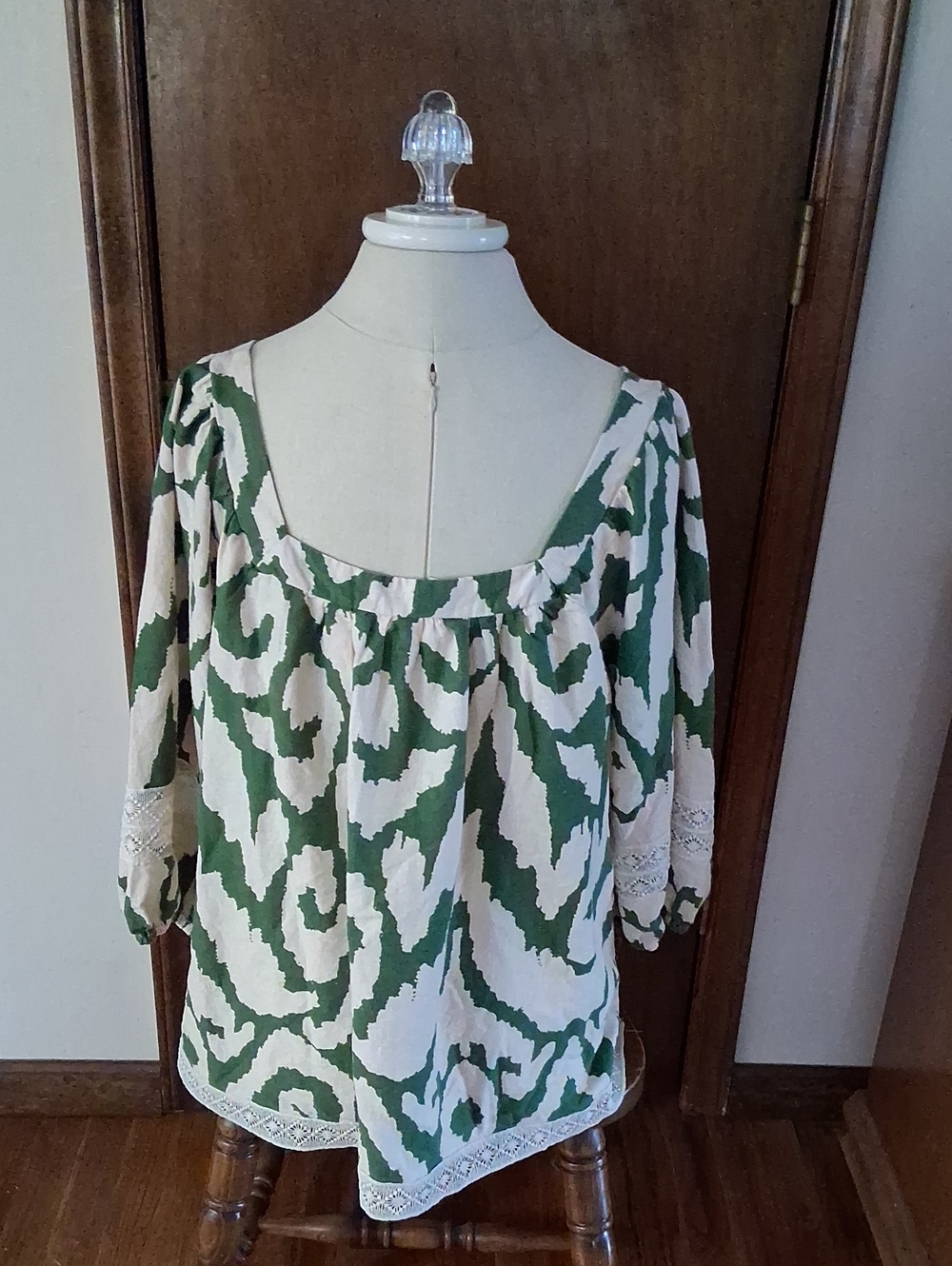 Rachel Zoe Green and White Off-the-Shoulder Printed Top - Picture 2 of 7